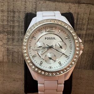 Fossil White Diamond Analog Watch